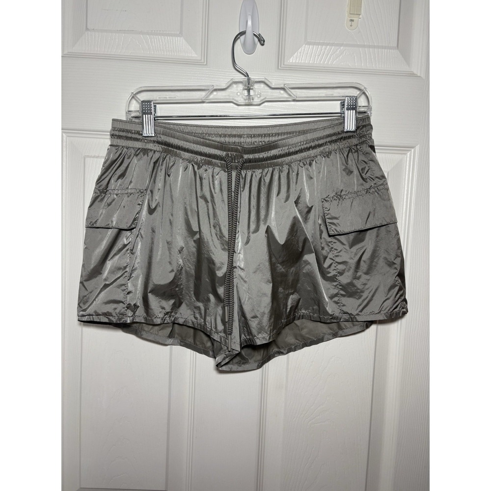 NWOT Offline By Aerie Womens Med Gray Metallic Nylon CargoAthletic Short Stylish